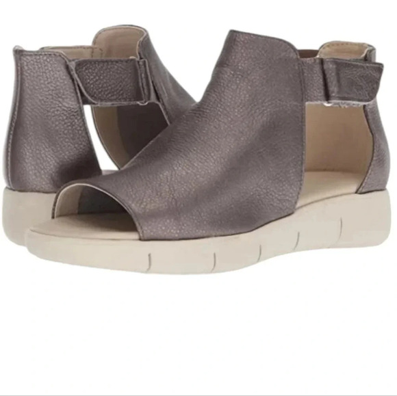 THE FLEXX Shoes - The Flexx Womens Front Row Dress Sandal, metallic Size 8.5 Medium Curtis